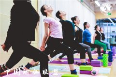 瑜伽教练怎么练腿？给“伽人”4种方法练！