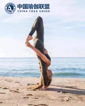 瑜伽教练在女神节哪些体式晒照好看？告诉你2个晒照体式！