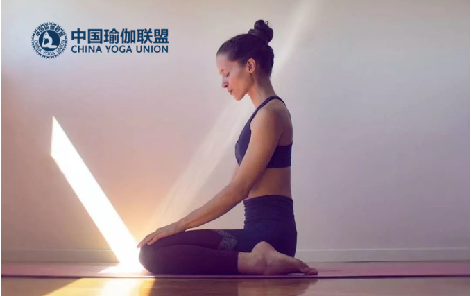 练习瑜伽每天5分钟腹式呼吸，对身体竟有很大好处！